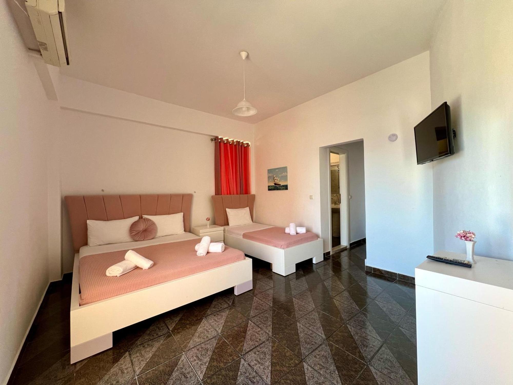 Hotel Oxhaku Saranda