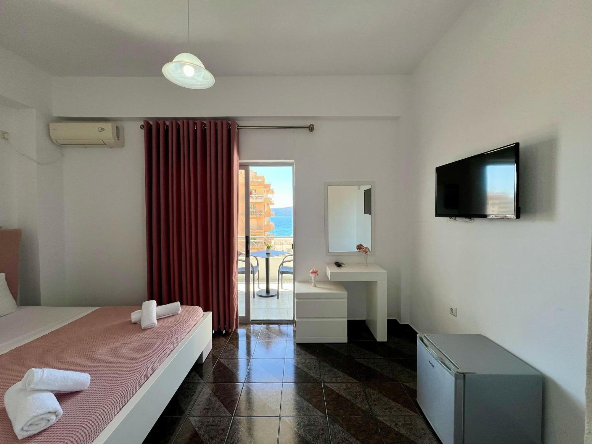 Hotel Oxhaku Saranda